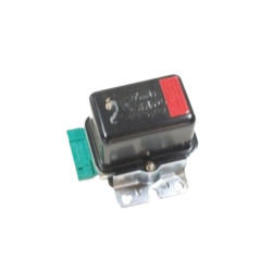 voltage regulator Fiat 850...