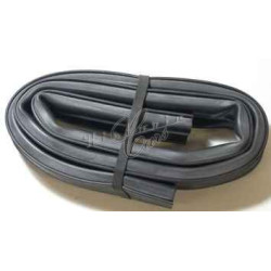 Těsnění střechy Fiat 124...