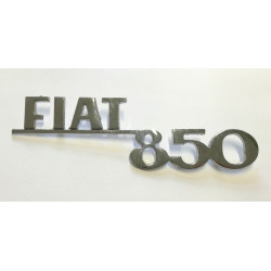 lettering "Fiat 850"