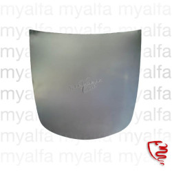 Kapota motoru Alfa Romeo...