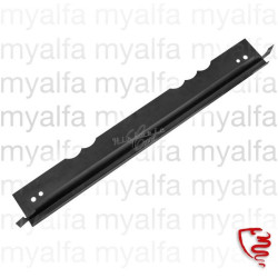 Traverza chladiče spodní...