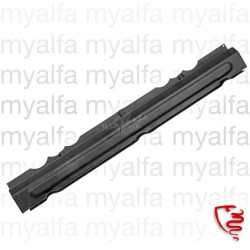 Traverza chladiče spodní...