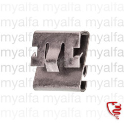 RETAINING CLIP FOR OUTER...