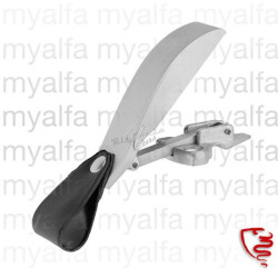 Zámek střechy Alfa Romeo...