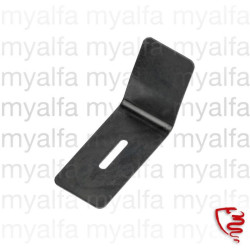 Spodní držák kapsy dveří...